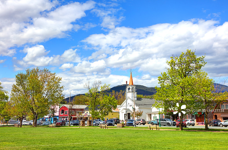 新罕布什尔州康威北部的春季图片素材
