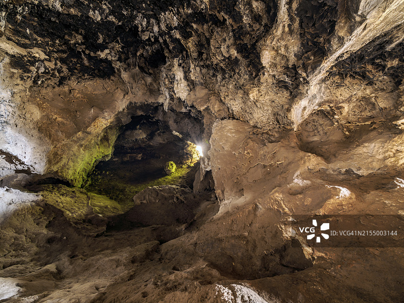 希腊萨摩斯岛凯尔基斯山内的毕达哥拉斯真洞穴图片素材
