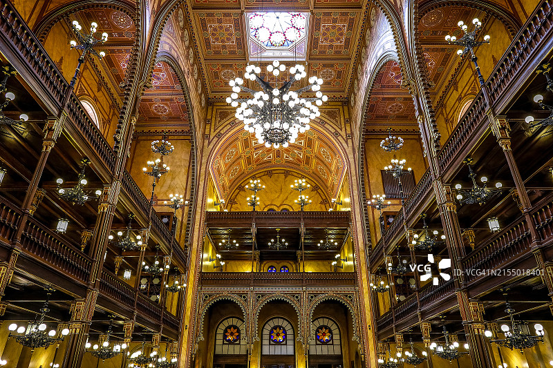 匈牙利布达佩斯大犹太教堂室内图片素材