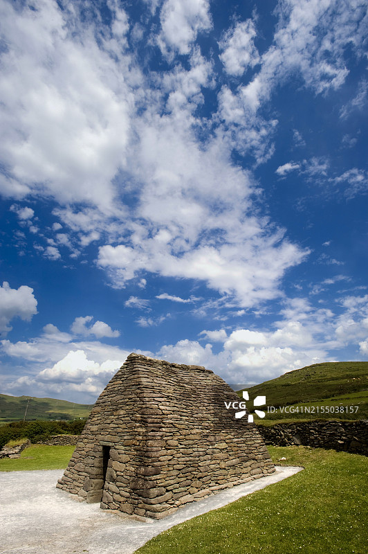 爱尔兰凯里郡丁格尔半岛的加拉鲁斯礼拜堂图片素材