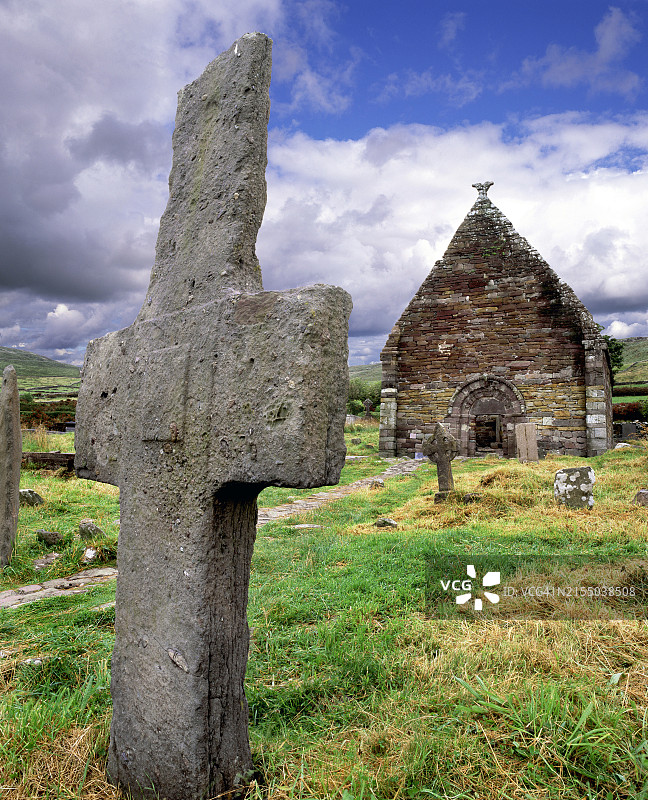 爱尔兰凯里郡丁格尔基尔马尔凯达教堂图片素材
