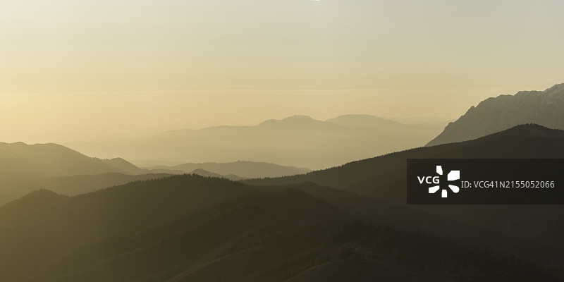 法格拉什山脉，阿尔杰什县，蒙特尼亚，罗马尼亚，欧洲图片素材