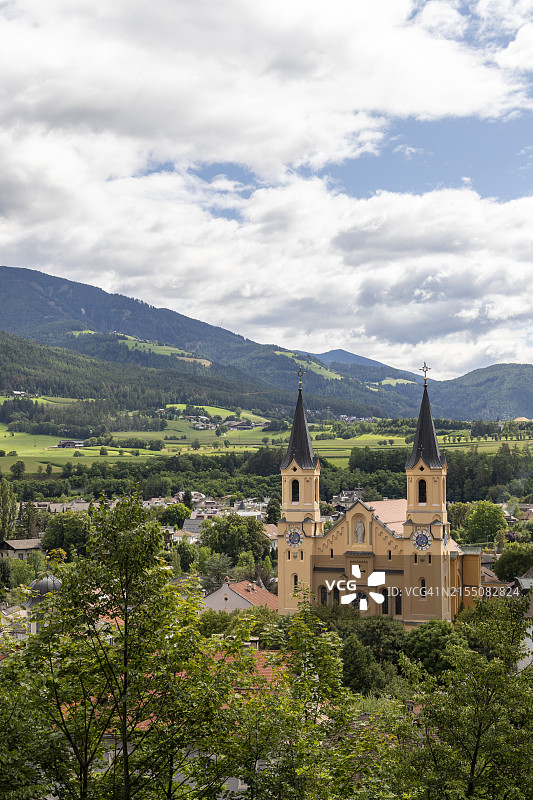 意大利布鲁内克圣母升天教堂景观图片素材