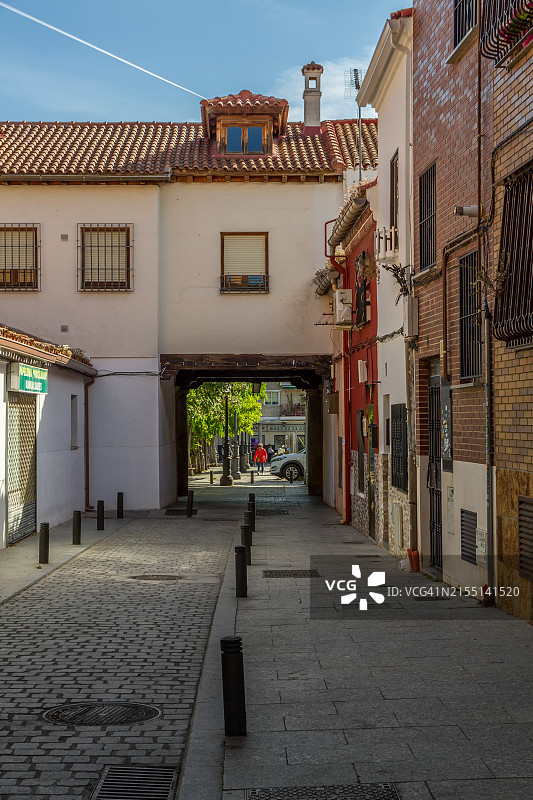巴拉哈斯老城区（马德里）的街道景色图片素材