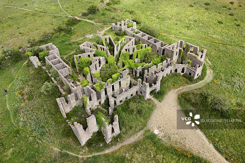 废弃破败的阿尔贝加里亚疗养院图片素材