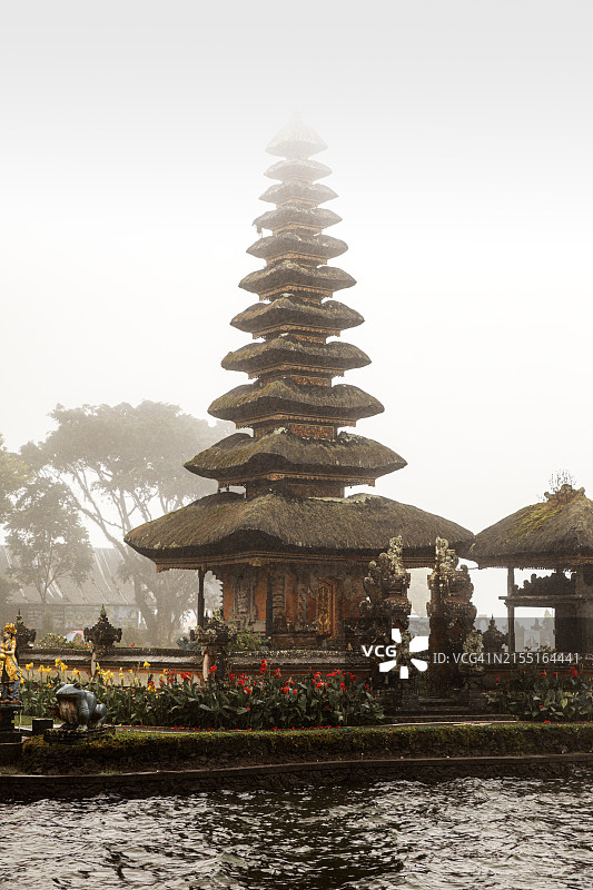 印度尼西亚巴厘岛，乌伦达努·布拉坦寺图片素材