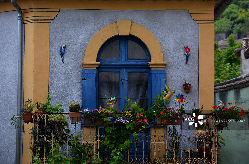 法国奥克西塔尼的乡村房屋图片素材