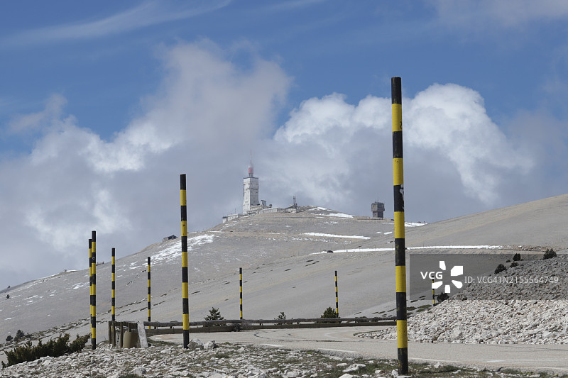 沃克吕兹省旺图山天文台早春景色 - 普罗旺斯/法国图片素材