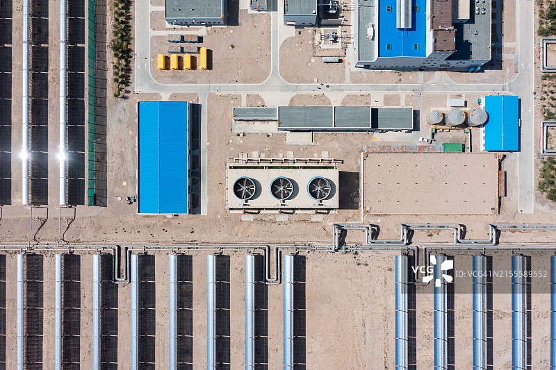 槽式聚光太阳能热电厂图片素材