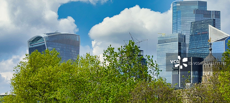 现代伦敦建筑和布莱克法尔 skyline图片素材