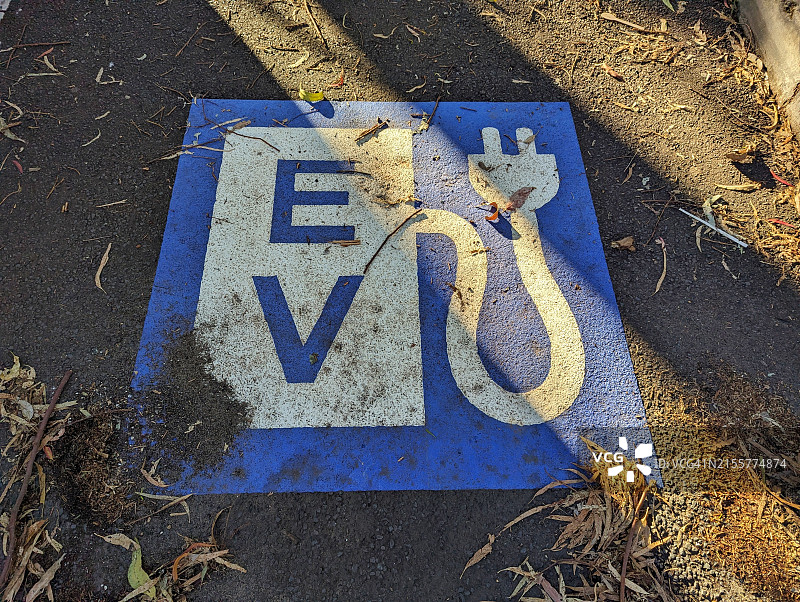 电动汽车停车标志图片素材