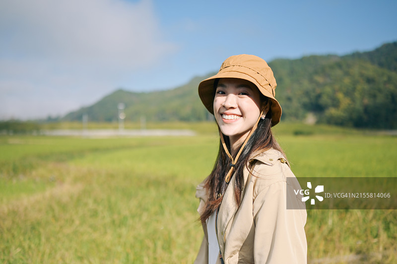 亚洲GenZ在京都享受旅行与冒险图片素材