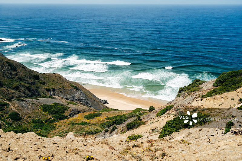 一望无际的原始海滩图片素材