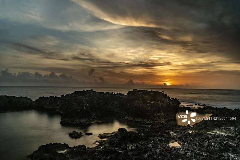 墨西哥女人岛日落海景图片素材