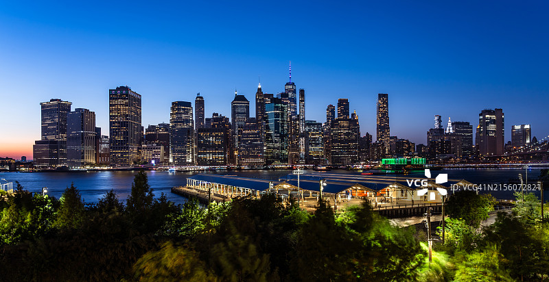 曼哈顿下城的暮光景色图片素材