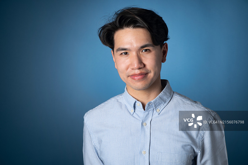 年轻越南男子写真图片素材