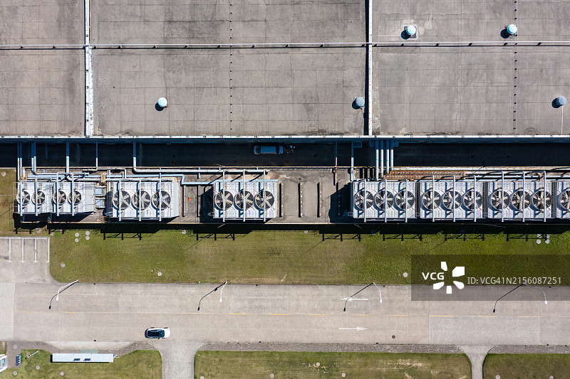 工厂屋顶中央空调室外风扇图片素材