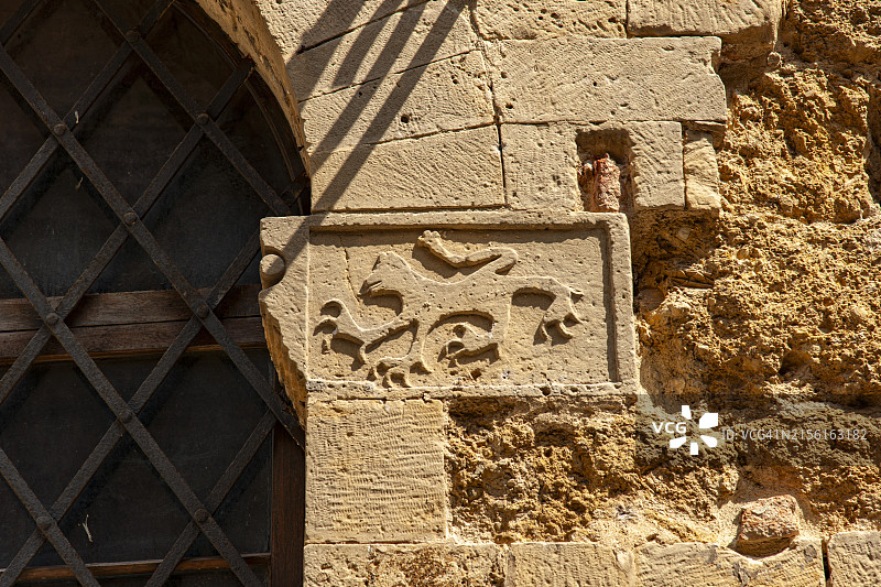 托斯卡纳贝尔福特村庄的细节图片素材