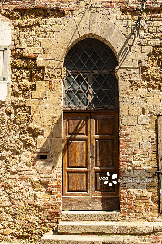 托斯卡纳贝尔福特村庄的细节图片素材