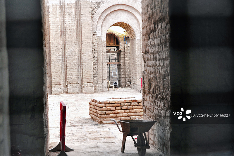 伊拉克巴比伦遗址修复工程（位于伊拉克首都巴格达以南约100公里处）图片素材