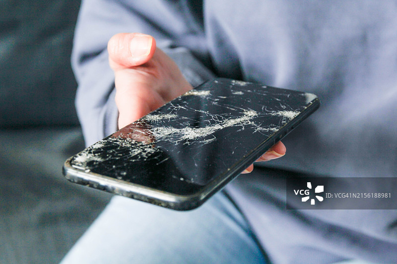 损坏的手机图片素材