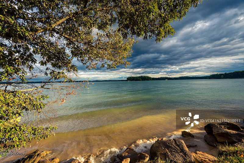 佐治亚州拉尼尔湖远景海天一色风光图片素材