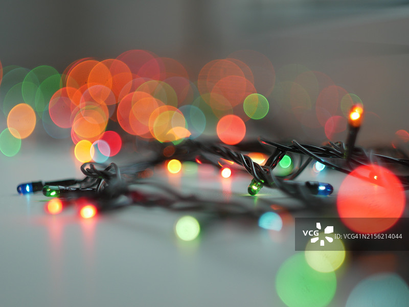 发光串灯的特写图片素材