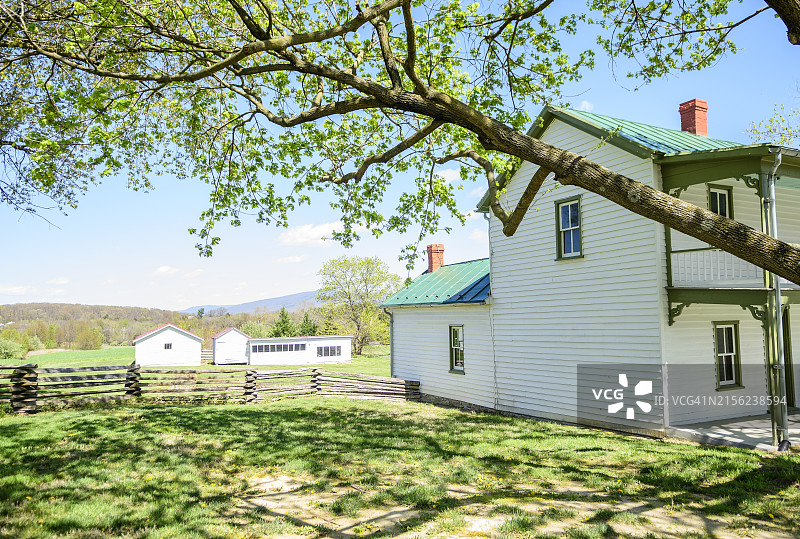 谢南多厄国家公园附近谢南多厄遗产村的申克农场历史建筑,弗吉尼亚州图片素材