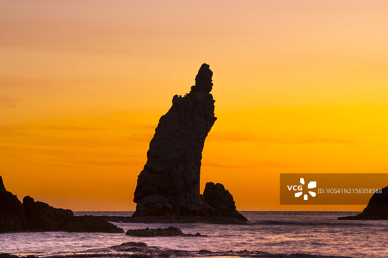 独岛，郁陵郡烛台岩图片素材