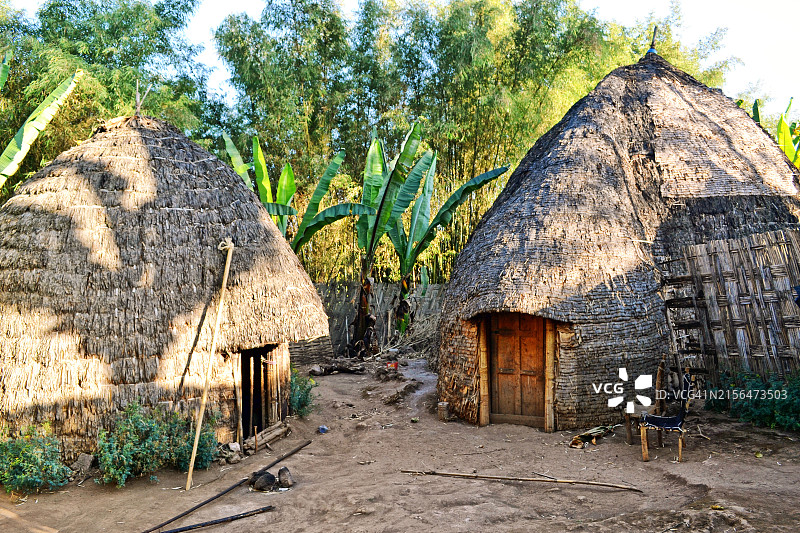 埃塞俄比亚乡村建筑：埃塞俄比亚南部阿尔巴门奇附近 Dorze 村的 Dorze 竹编小屋图片素材