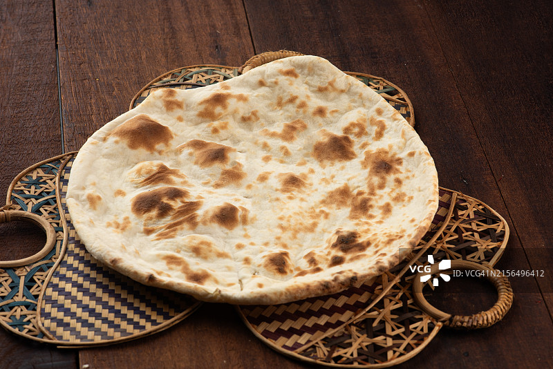 传统背景下的馕图片素材