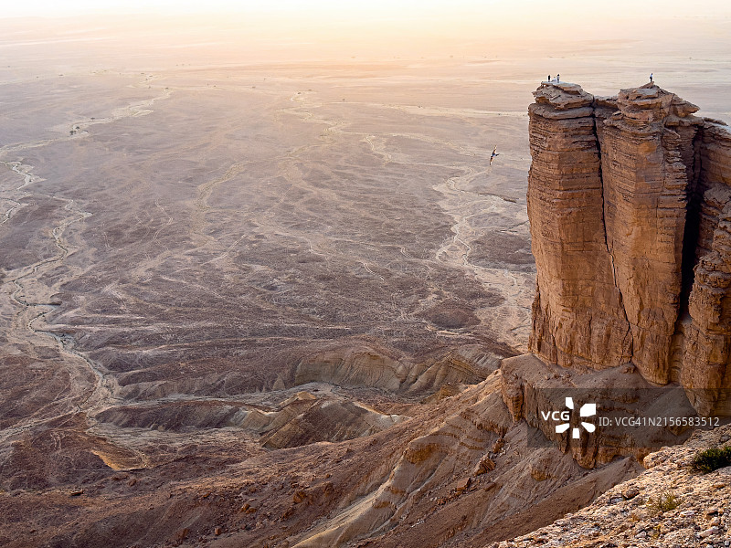 世界边缘的日落 - 利雅得 - 沙特阿拉伯王国图片素材