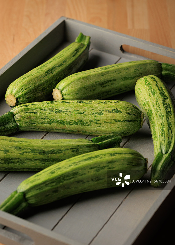 新鲜的健康西葫芦图片素材