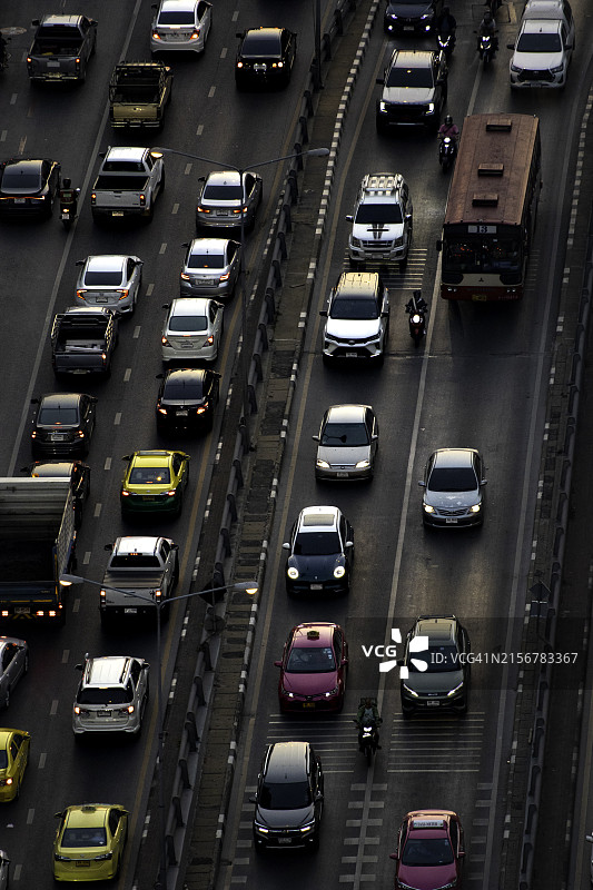 拥堵的城市交通图片素材