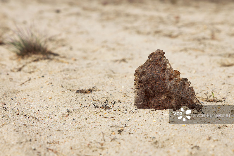 德国勃兰登堡州前军事训练区苏联军队的生锈遗骸图片素材