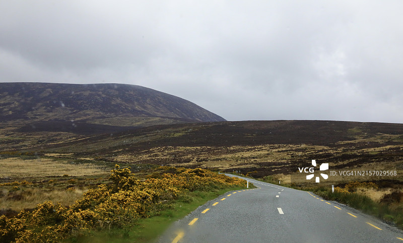 爱尔兰国家公园的风景公路图片素材