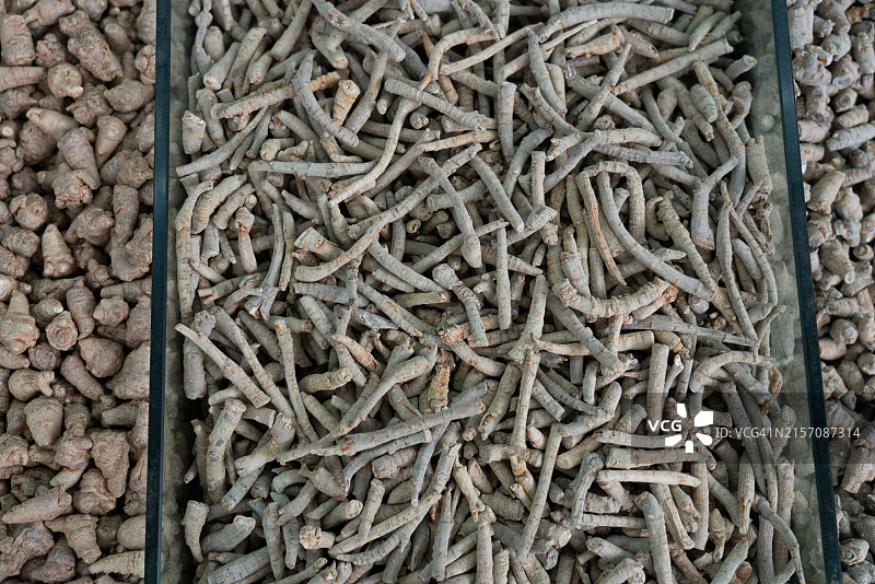 堆叠的中药材图片素材