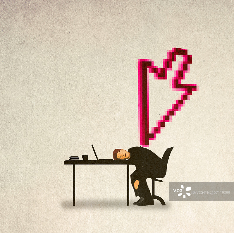 超大鼠标光标指向在办公桌上过度劳累而睡着的男人图片素材