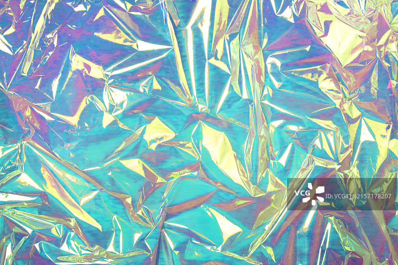 褶皱箔制成的全息背景，潮流设计背景，紫罗兰亮色图片素材
