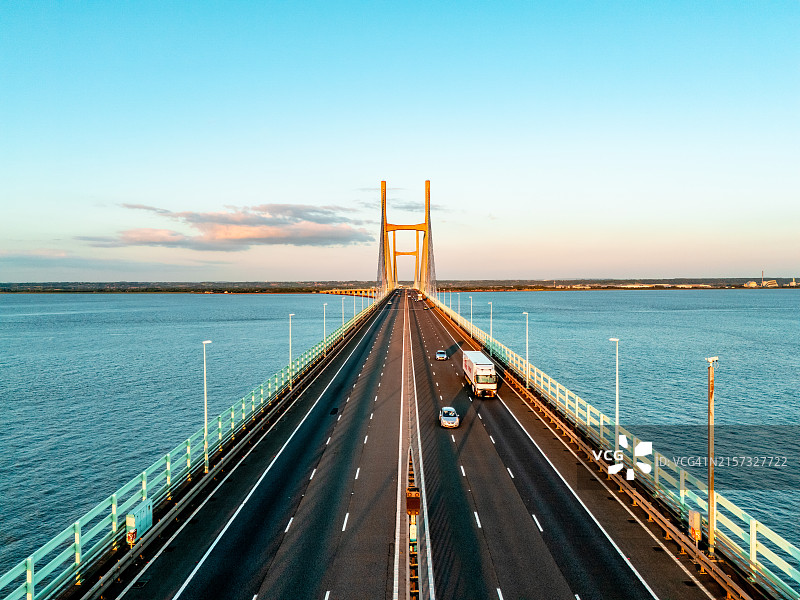 威尔士王子桥日落图片素材