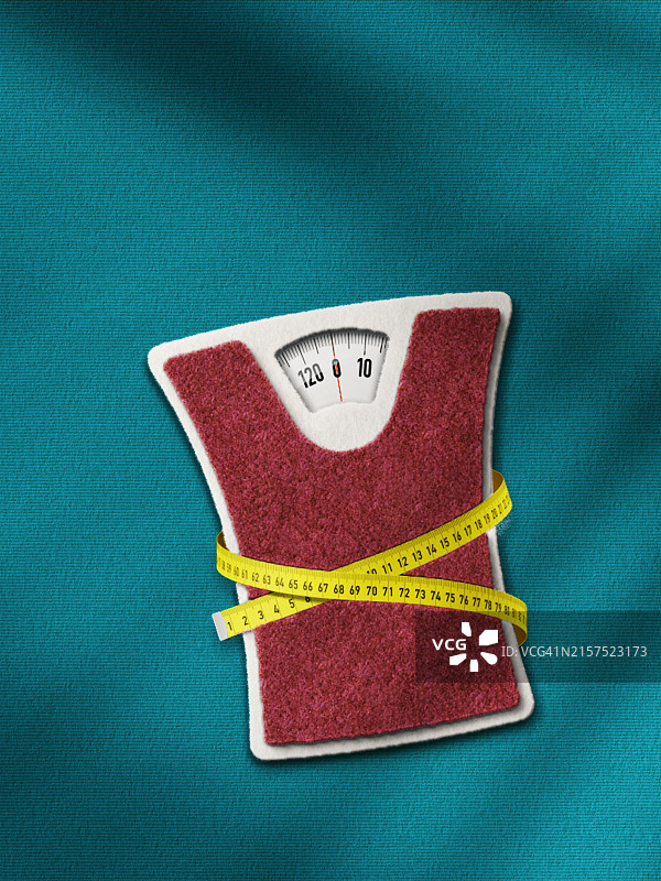 体重秤与饮食概念图片素材