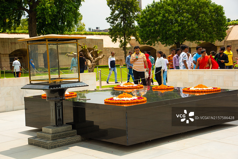 印度德里圣雄甘地火葬场遗址图片素材
