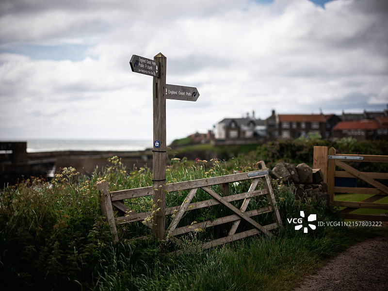 诺森伯兰郡的英格兰海岸小径图片素材