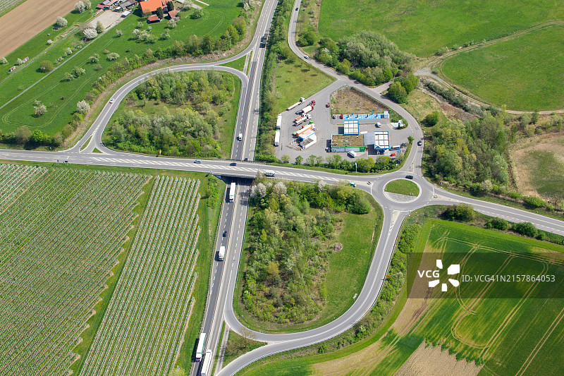 Kressbronn附近的B31公路图片素材