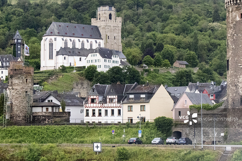 奥伯韦塞尔村和圣马丁教堂，及城市墙垣遗址图片素材