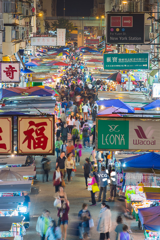 中国香港九龙夜市购物人群图片素材