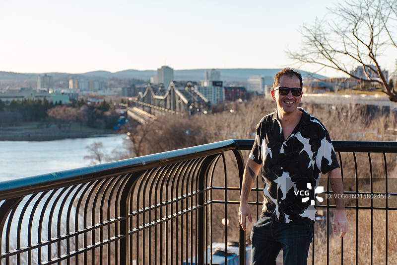 在渥太华的梅杰斯山公园里的男子图片素材