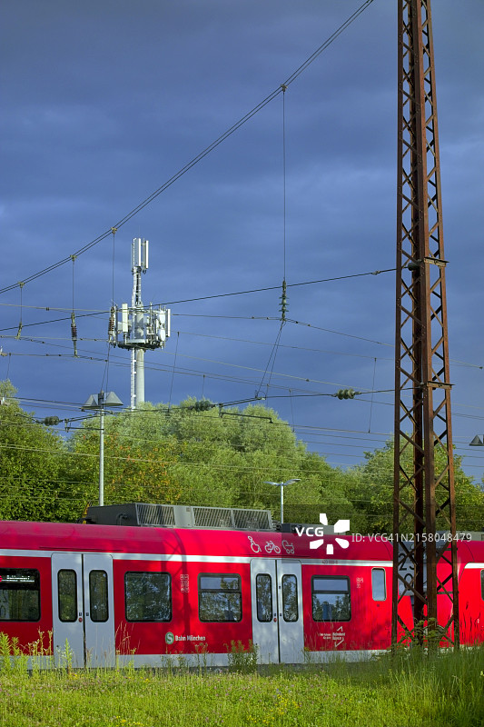 火车站的区域列车图片素材