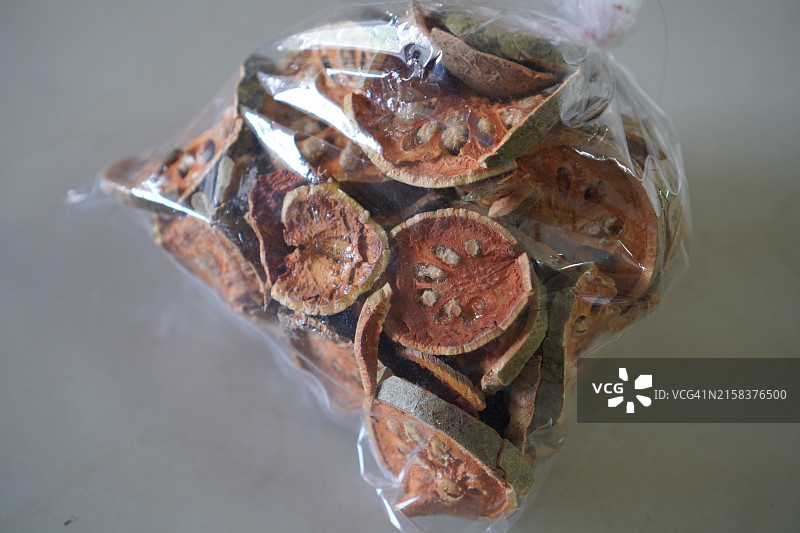 干燥的Aegle marmelos Bael果图片素材