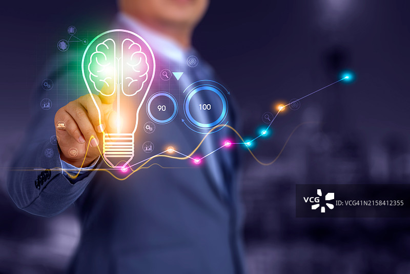 创新：具有创新理念，与未来灯具技术携手，在科学和传播概念中获得灵感。图片素材